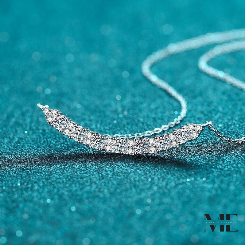 ME®️ | SMILING MOISSANITE DIAMOND NECKLACE