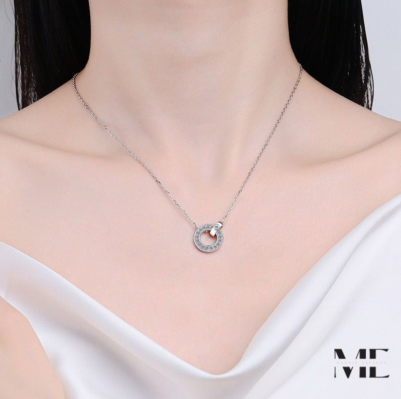 ME®️ | SPARKLING EMBRACE MOISSANITE NECKLACE