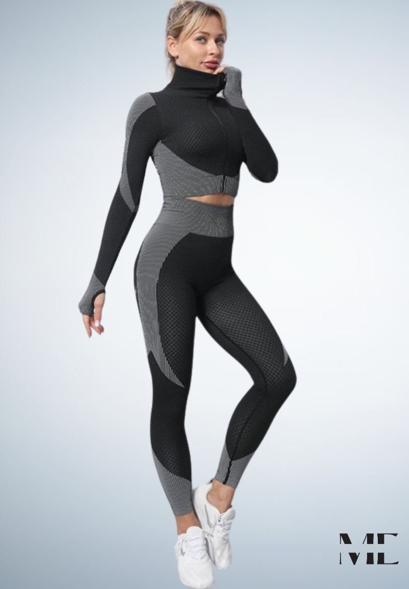 ME®️ | LONG SLEEVED SEAMLESS YOGA SET